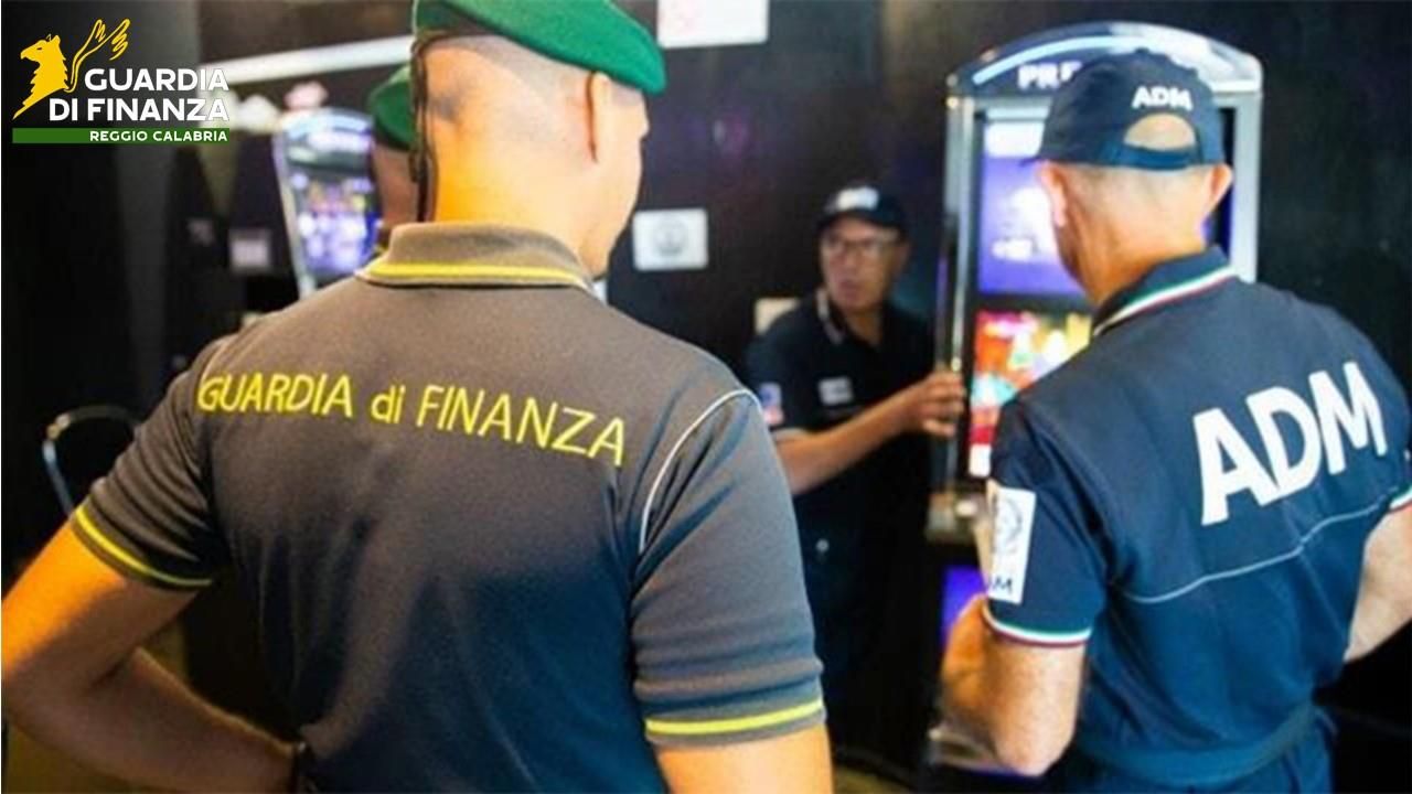 Duro colpo al gioco d’azzardo da Reggio a Vibo: sanzioni per oltre 3,8 milioni