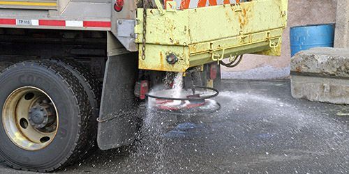 Gelo nel Reggino, spargisale in azione per la viabilità