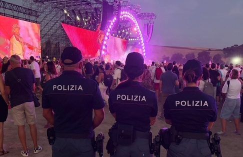 Jova Summer Party a Catanzaro, grande festa in sicurezza: droni, controlli e oltre 300 unità in campo
