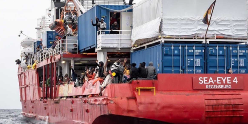 sea eye 4 vibo migranti