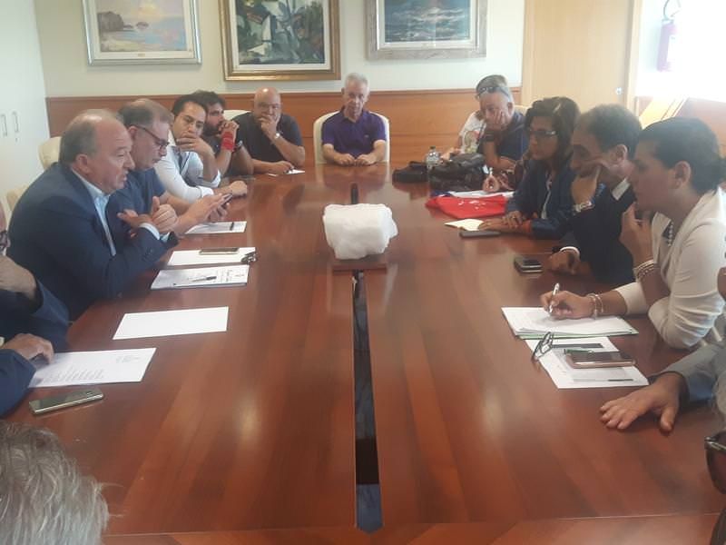 Catanzaro, fronte comune Regione-sindacati-Abramo per i precari dell'ospedale