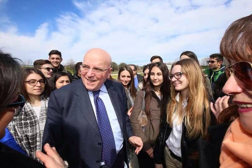 «Un 2018 di crescita e lavoro per i nostri giovani»