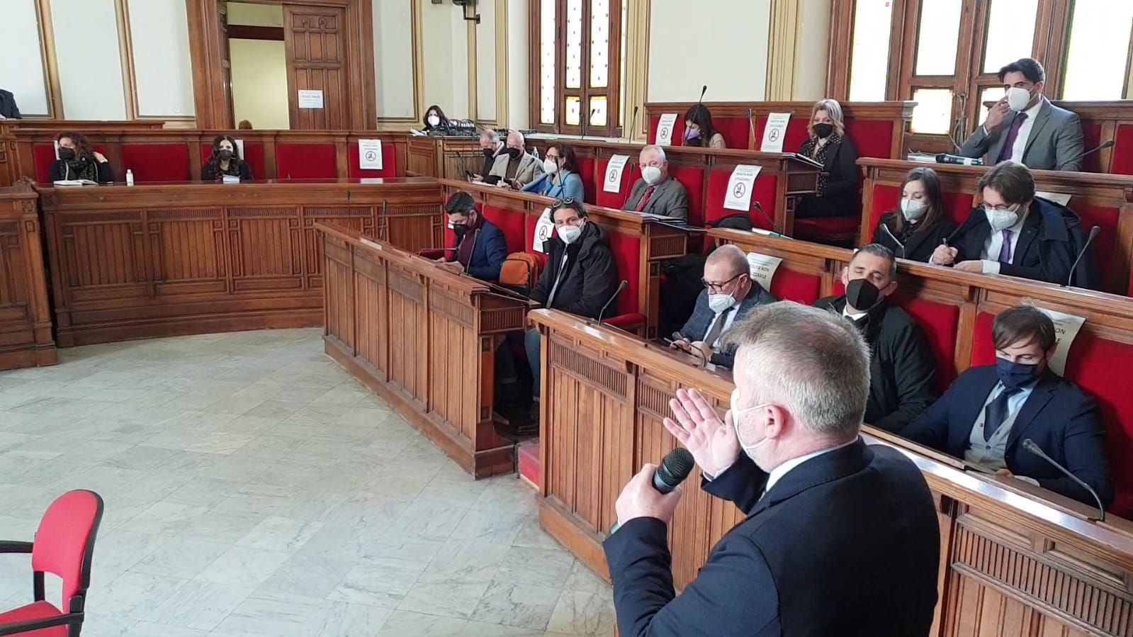 Reggio, consiglio comunale aperto sui “brogli elettorali”. «Cittadini mortificati»