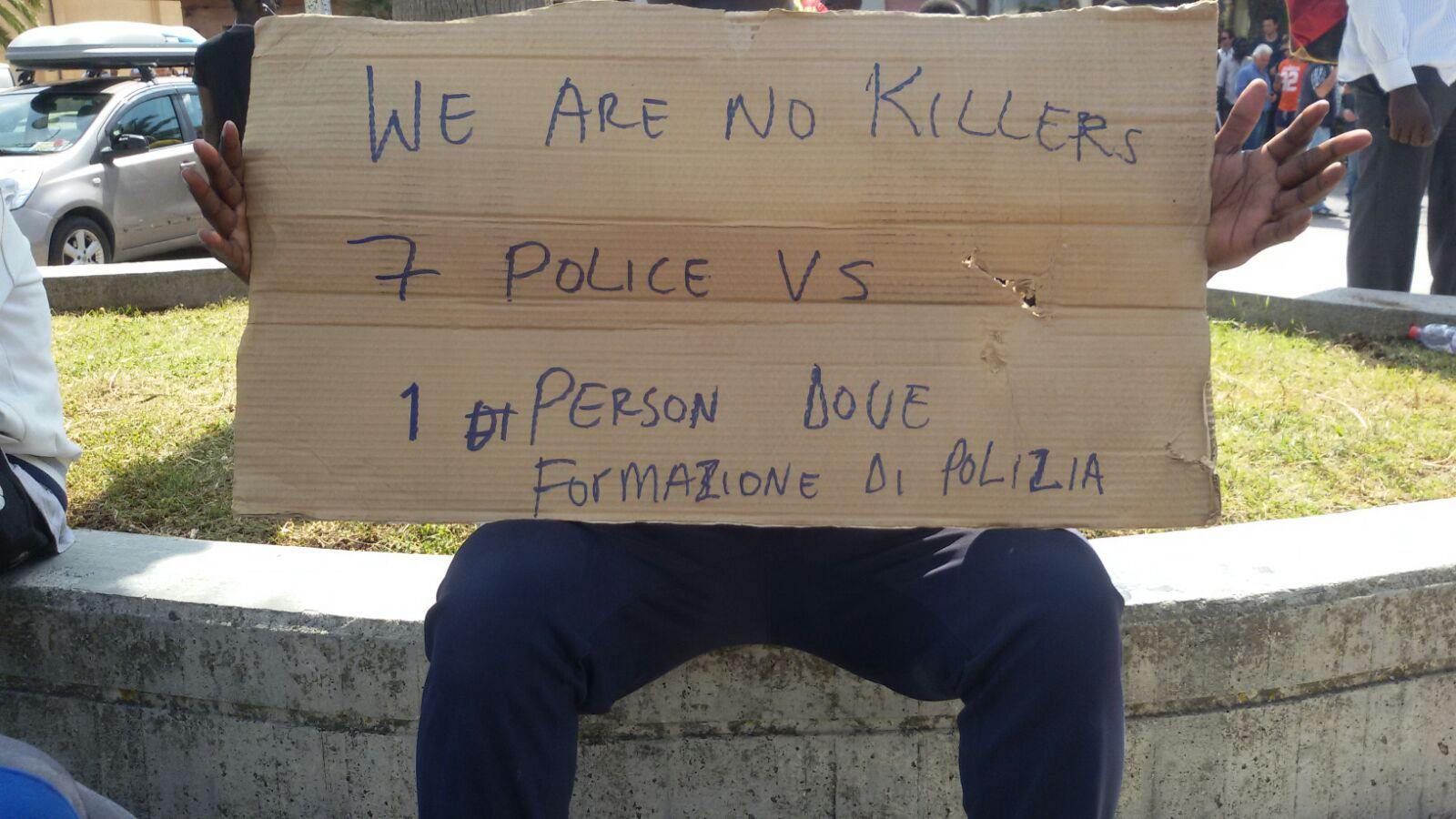 «Più sicurezza nella tendopoli, non siamo bestie»