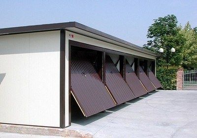 Tecnocasa, mercato dei box auto fermo