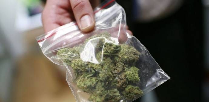 Melito Porto Salvo, marijuana e hashish a casa: arrestato un 27enne