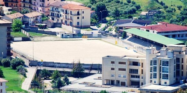 Danneggiato a Cassano allo Ionio il pullman dell’Amantea calcio