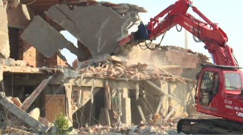 «Un rudere spacciato per palazzo»