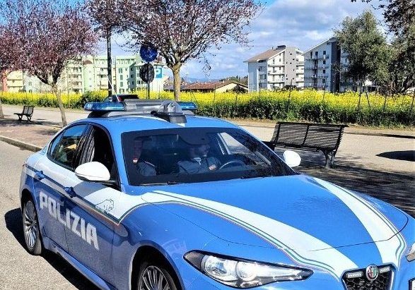 Vibo Valentia, spaccio in pieno centro: bloccato dalla Polizia
