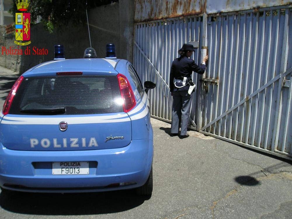 Cosenza, trovato un quintale di rame al campo rom