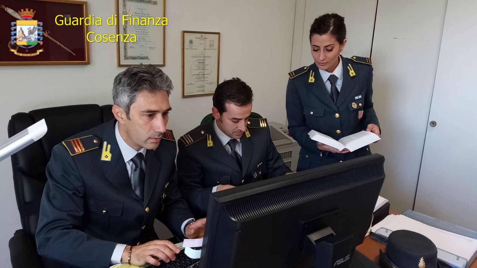 Reggio Calabria, intascava la pensione del defunto: sequestrati 30mila euro