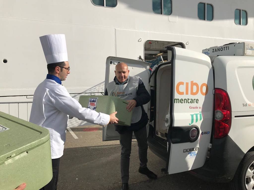 Spreco alimentare, oltre 40mila porzioni di cibo in Calabria redistribuiti nelle mense