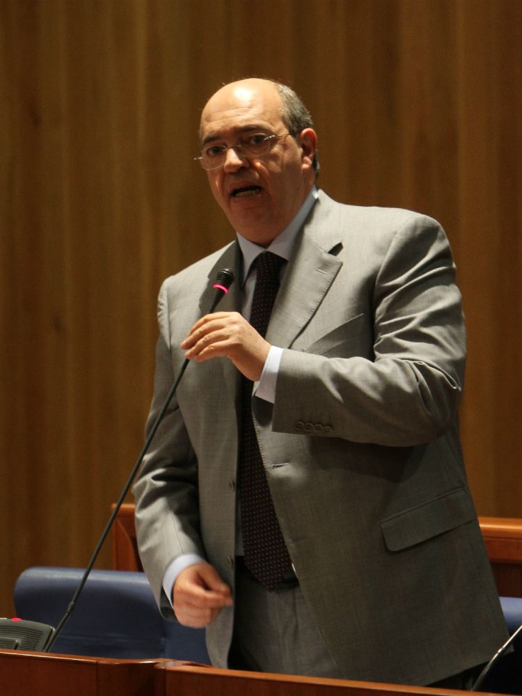 Mirabelli: «Subito il passaggio a 30 consiglieri regionali»