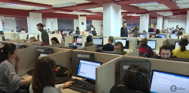 Call center, lavoratori a rischio: scontro tra la “Abramo” e i sindacati – VIDEO