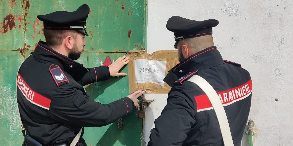 Scarico di liquami senza autorizzazione, sigilli ad una lavanderia industriale di Catanzaro