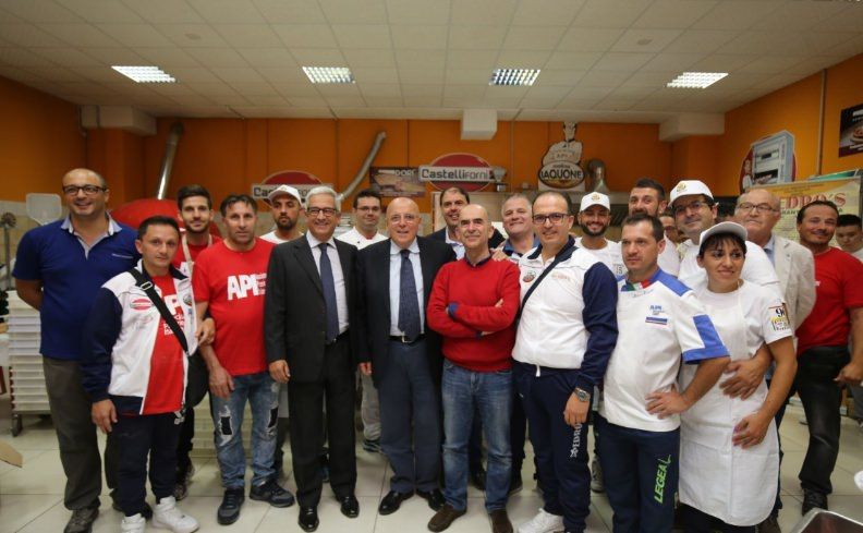 Oliverio celebra i pizzaioli: «Ambasciatori della Calabria onesta»