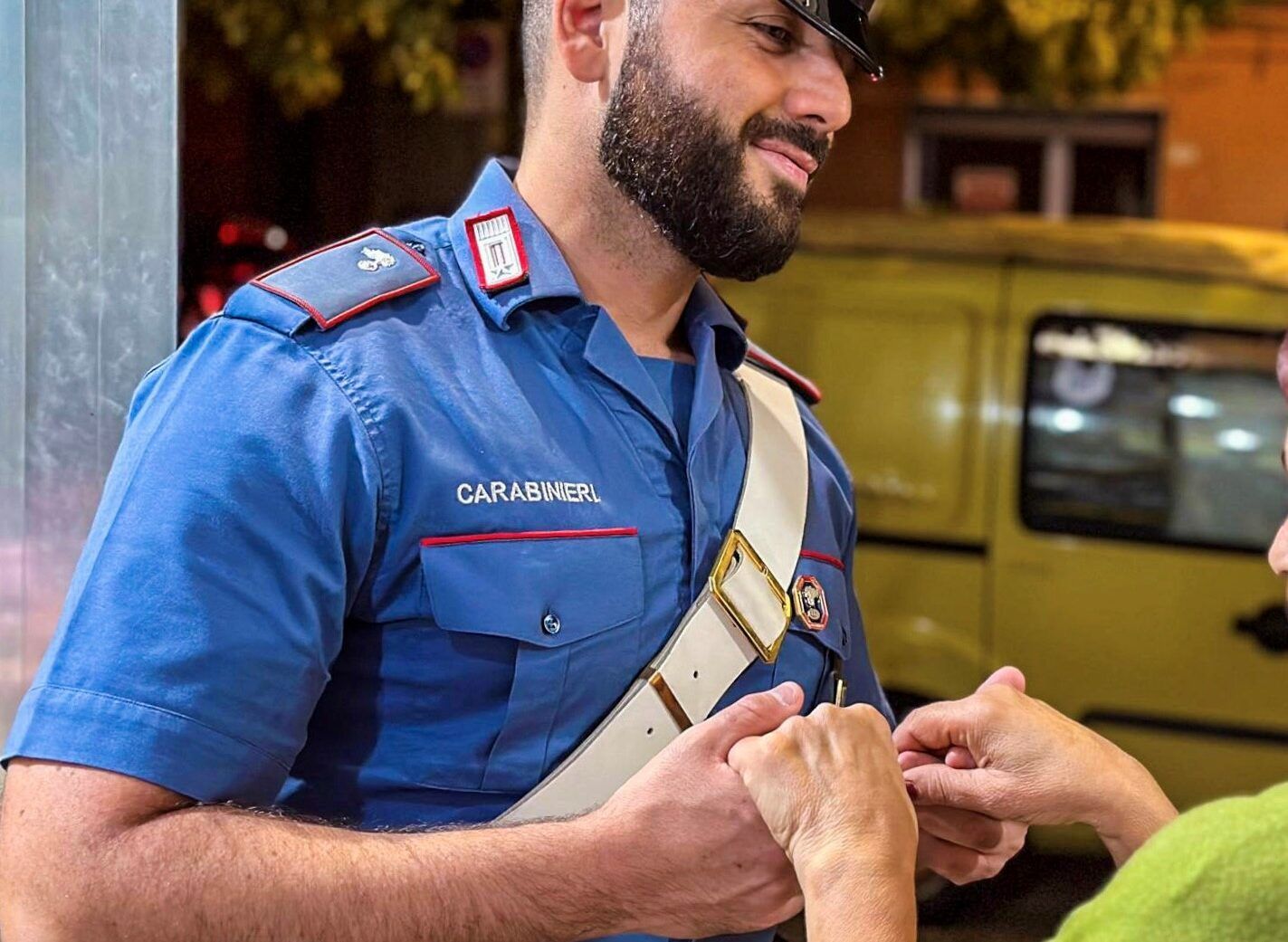 Ha un malore in strada e perde i sensi, una donna soccorsa dai carabinieri a Cinquefrondi