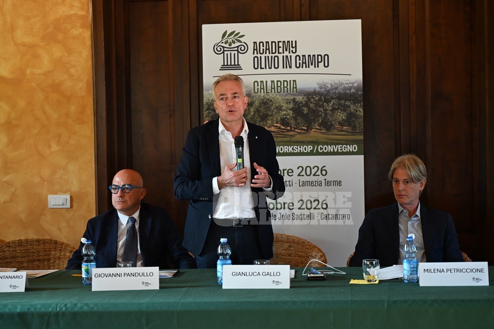 Xylella, caro gasolio e crisi agricola, Gallo: «vicinanza totale e concreta agli agricoltori»