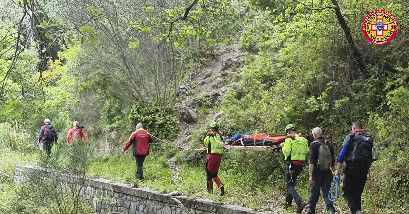 Escursionista si infortuna su un sentiero in Aspromonte: salvata dal Soccorso alpino