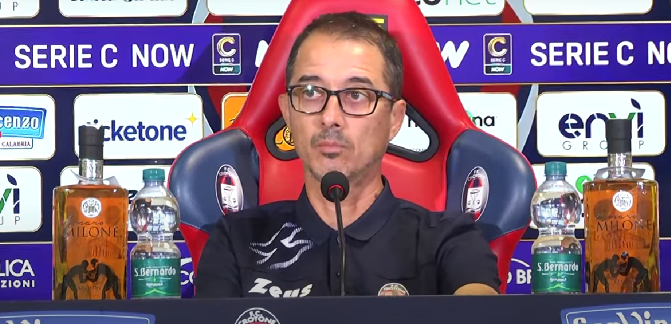 Crotone, Longo: «Contro la capolista Benevento serviranno coraggio e umiltà»