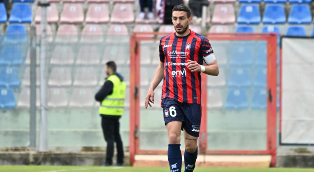 Crotone, una giornata di squalifica per Di Pasquale. Inibizione per Vrenna