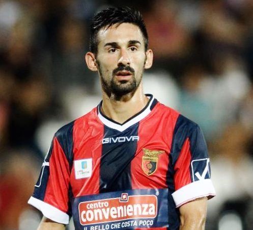 Cosenza, il difensore Idda firma per due anni