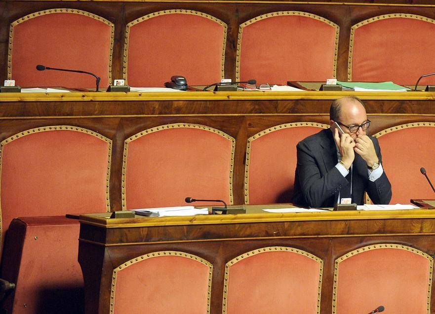 Caridi non risponde al gip, i legali: «Non ha letto le carte»