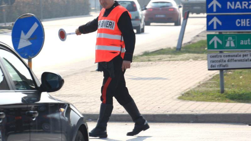Il furto e la fuga in auto, così tre rom hanno scatenato il caos nel Cosentino