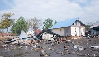 Terremoto in Indonesia: almeno 53 morti e dispersi
