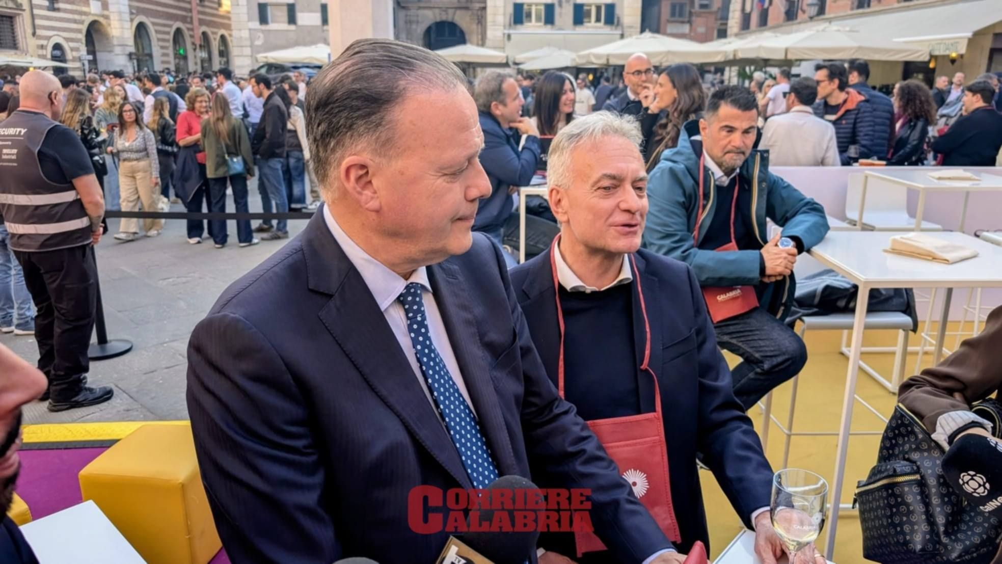 La Calabria del vino “conquista” piazza dei Signori. «Siamo a Verona o a Sibari?»