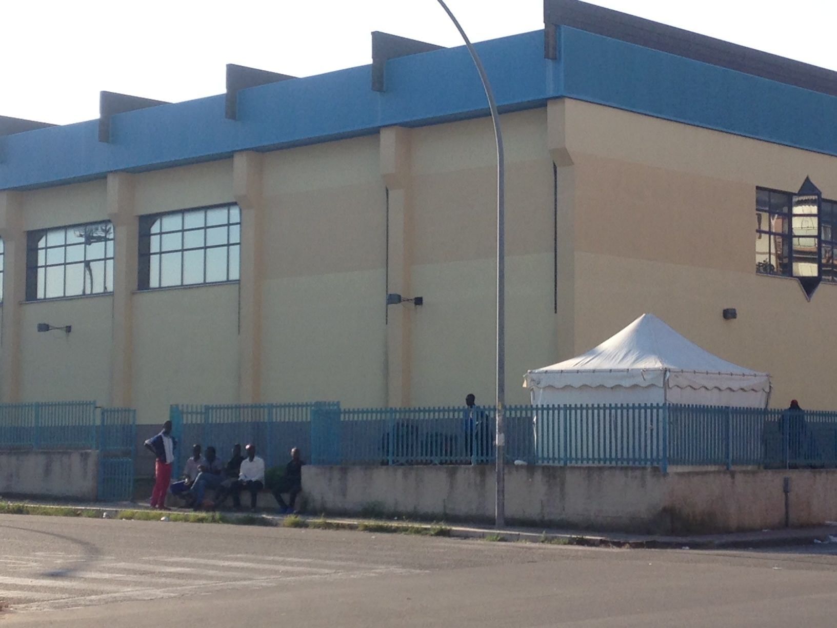 Sbarchi, trasferiti quasi tutti i migranti arrivati ieri