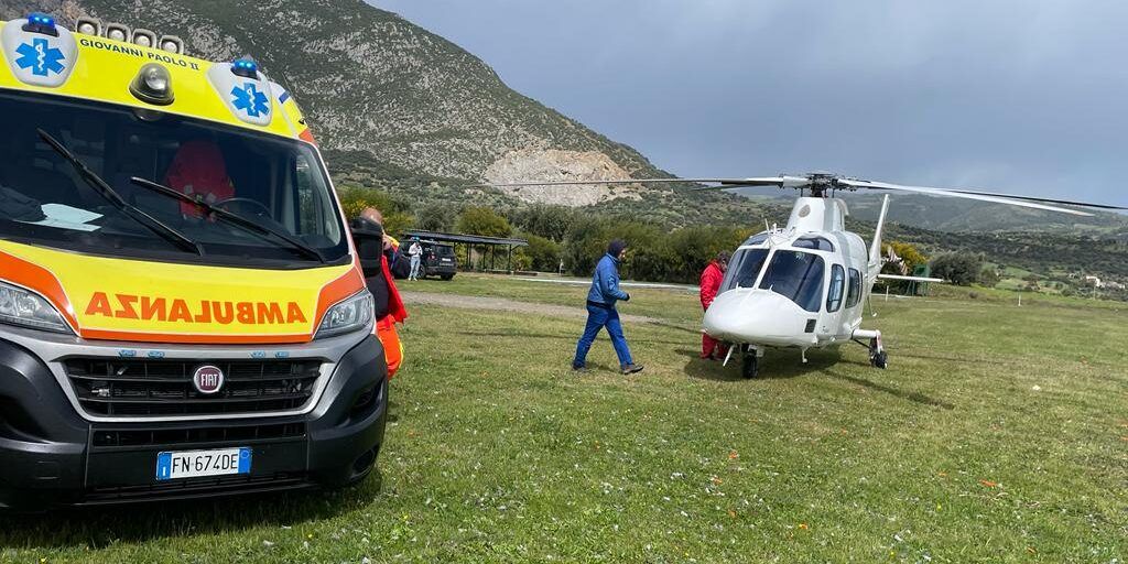 Morso da un cane: 64enne trasferito d’urgenza in ospedale a bordo dell’elisoccorso