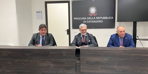 Il procuratore nazionale antimafia a Catanzaro. «Da questa Procura contributo fondamentale sulla 'ndrangheta»