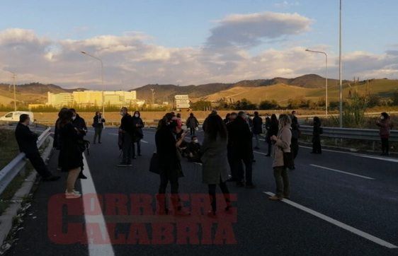 Consiglio, la maggioranza "si incarta" sulla vertenza dei precari ex legge 12