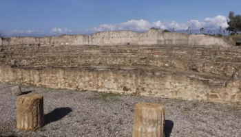 Dopo l’alluvione «Sibari risorge»: monsignor Savino celebra la rinascita del Parco archeologico