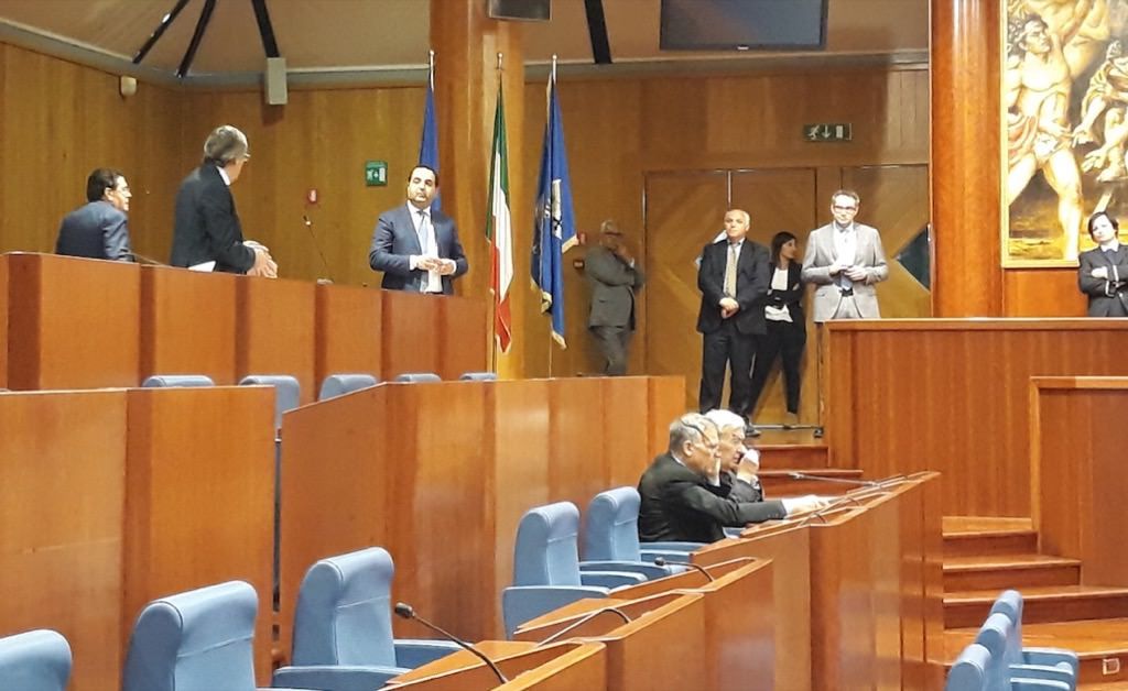 Il Consiglio vota, Ferro e Cannizzaro verso l'addio