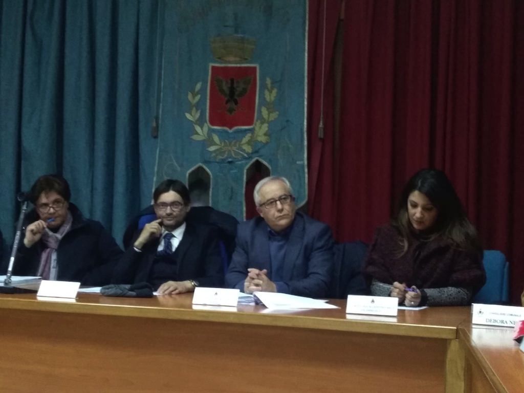“Grassettopoli", serrato consiglio comunale a Caraffa