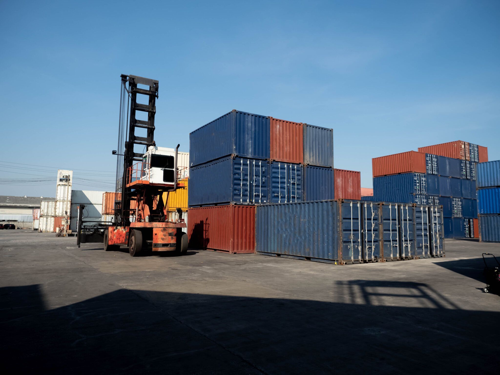 Le nubi dell’incertezza sull’economia calabrese: segnali positivi ma fragili per export e imprese