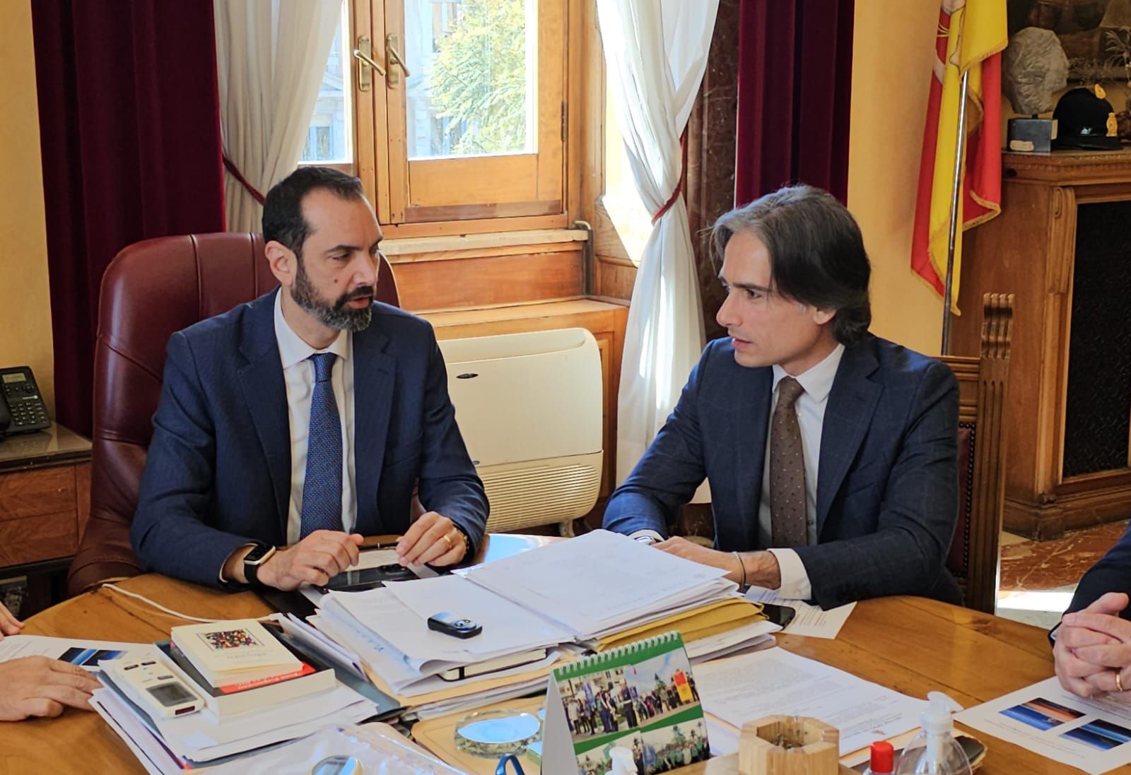 Falcomatà incontra il sindaco di Messina. «Lo Stretto torni a essere baricentro del Mediterraneo»