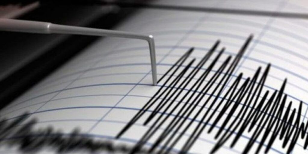 Terremoto ai Campi Flegrei, nella notte scossa di magnitudo 4