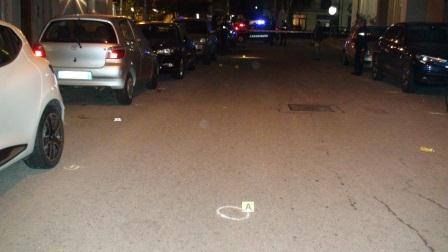 Spari contro un pub affollato a Gioiosa, fermati due giovani