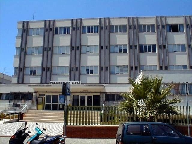 «A Scalea il 50% degli abitanti non paga le tasse»