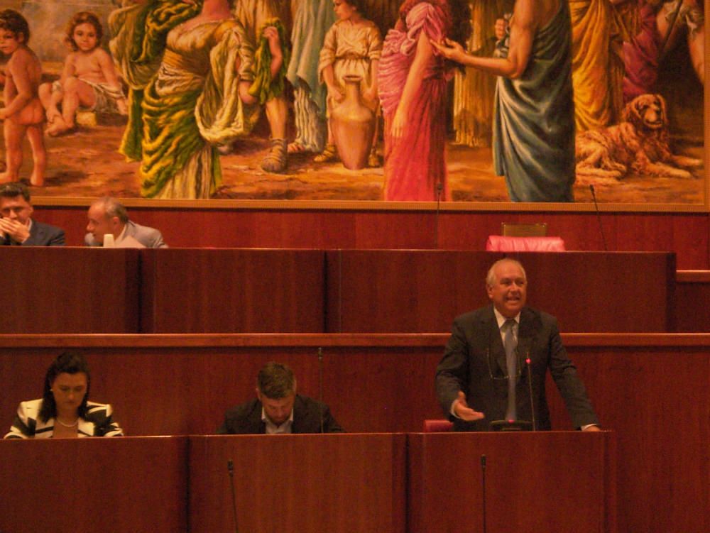 Stillitani abbandona e lancia strali contro la politica