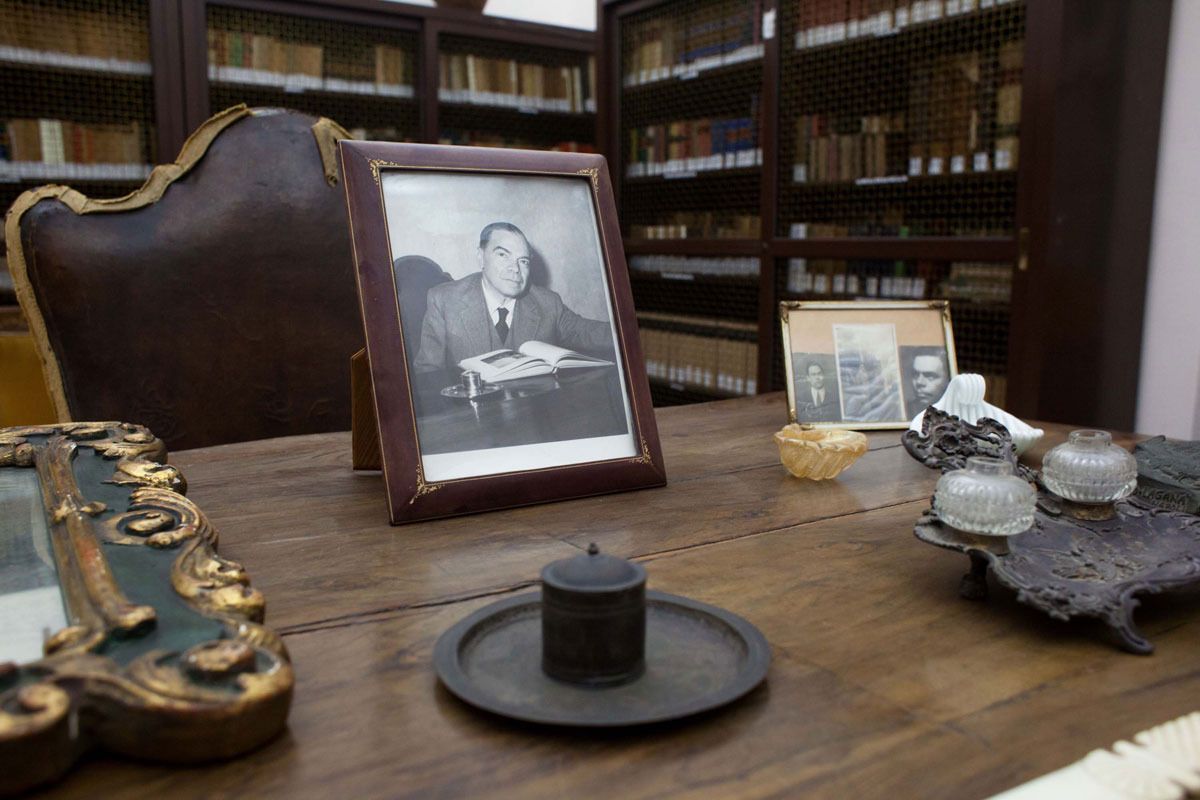 Solo la cultura, che si fa arte, ha il potere immaginifico di trasformare in pane i sassi delle fiumare