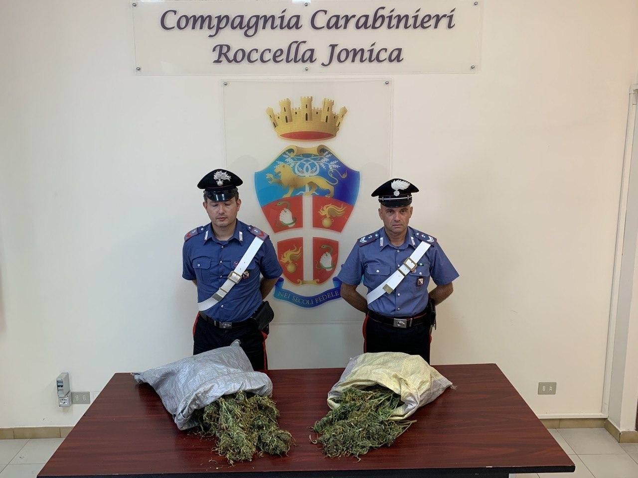 Più di 4 chili di mariujuana, 2 arresti a Gioiosa Jonica