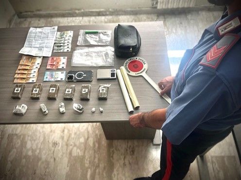 Contrasto allo spaccio di stupefacenti, arrestato pusher a Lamezia Terme