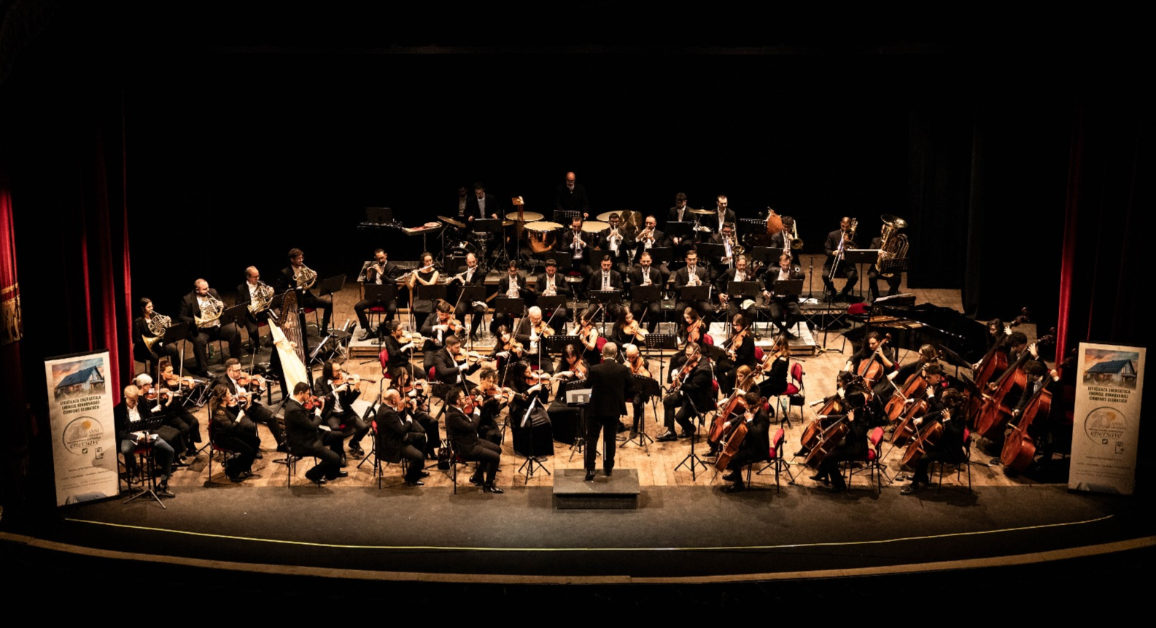Cosenza, Capodanno sold out al Rendano: “Vertigo: Il Sud è Magia” conquista il pubblico