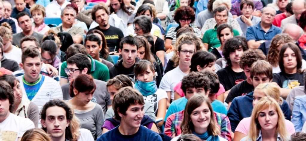 Non studiano e non lavorano, a Crotone sono il 65%: è la percentuale più alta d'Europa