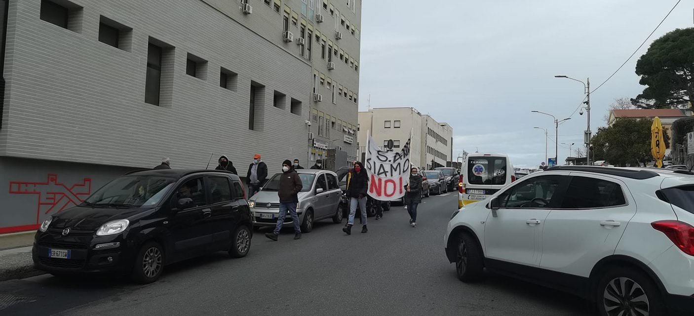 Sant'Anna Hospital, ancora proteste. Occupata la sede Asp di Catanzaro – VIDEO