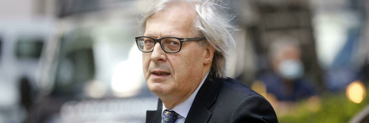 Sgarbi: «Sono caduto in depressione per l’uscita dal governo»